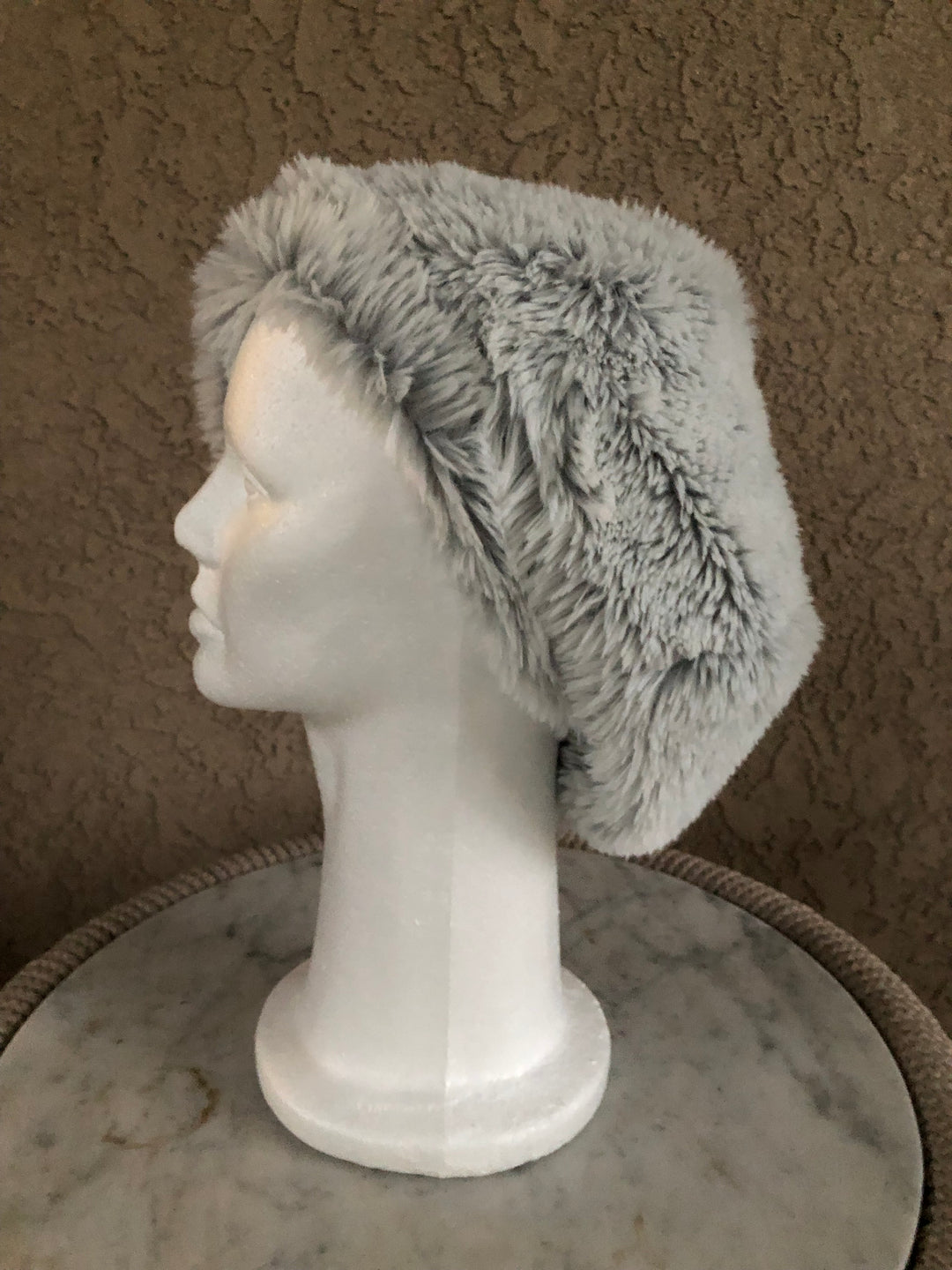 Beret in White Hue Faux Fur