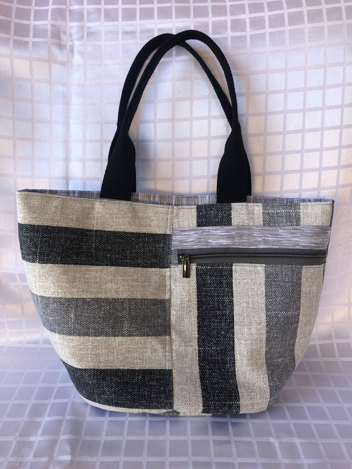 Classic Black and White Handbag/Tote